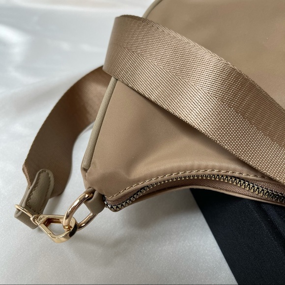 In Style Crossbody Bag — Beige - Picture 5 of 9